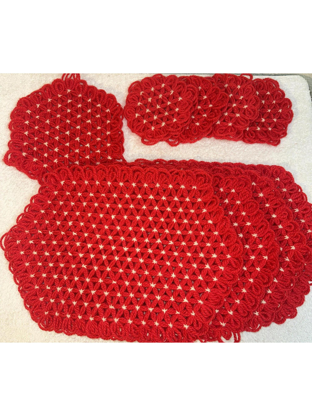 Vtg Crochet Placemat Set 4 w/ 4 Coaster's 1 Trivet Handmade Holiday Christmas